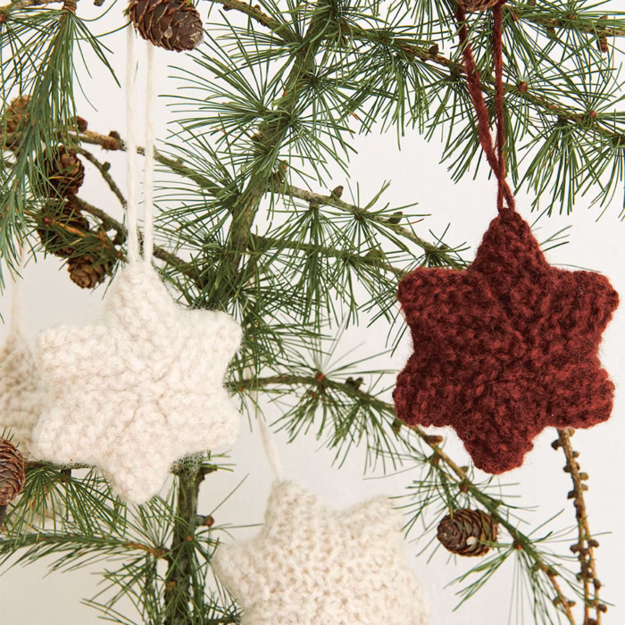 SANDNES GARN mustriraamat